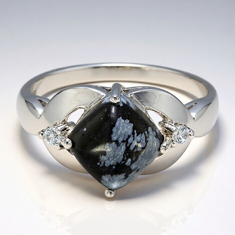 Anello in argento con Ossidiana Fiocco di Neve