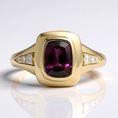 Anello in oro con Rodolite (CIRARI)