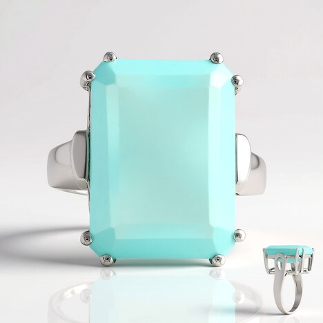 Anello in argento con Calcedonio Acqua