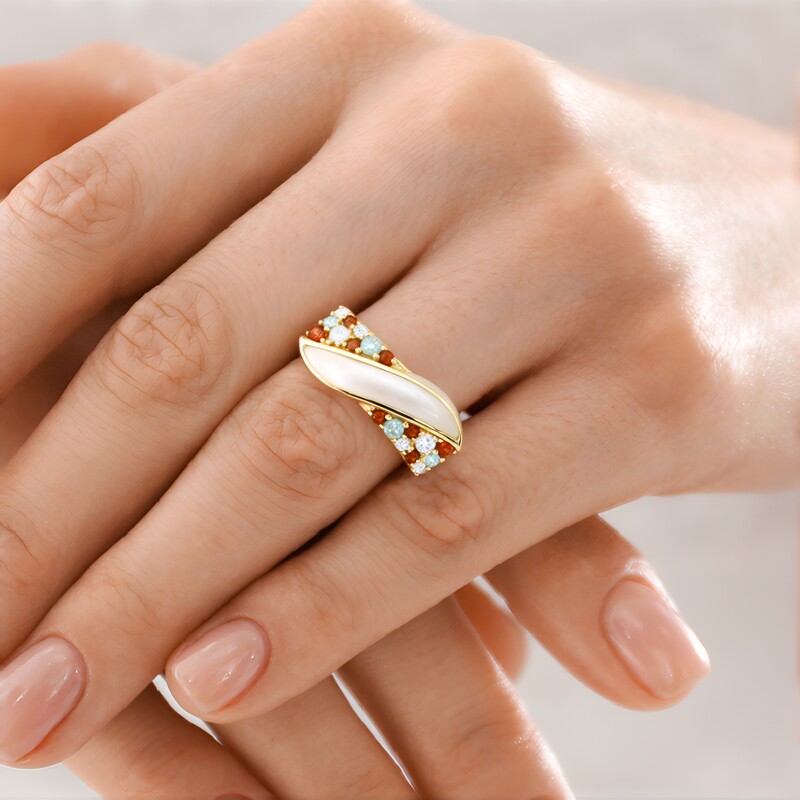 Zilveren ring met een witte maansteen (KM by Juwelo)
