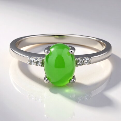 Anello in argento con Crisoprasio Imperiale