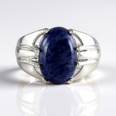 Anello da uomo in argento con Sodalite