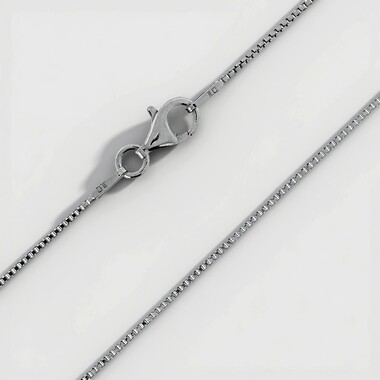 Cadena en plata