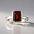 Anello in argento con Granato Mozambico