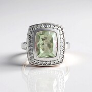Zilveren ring met een groene amethist (Dallas Prince Designs)
