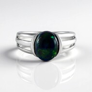 Anillo en plata con Ópalo de Mezezo