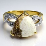 Anello placcato in oro con Magnesite