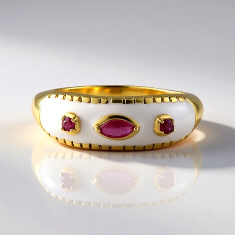 Anello in argento con Rubino del Madagascar