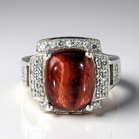Anello in argento con Occhio di Tigre Rosso