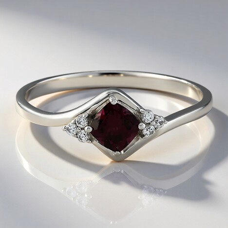 Anello in argento con Granato Tocantin
