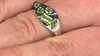Anillo en plata con Peridoto de Jilin (de Melo Essence)