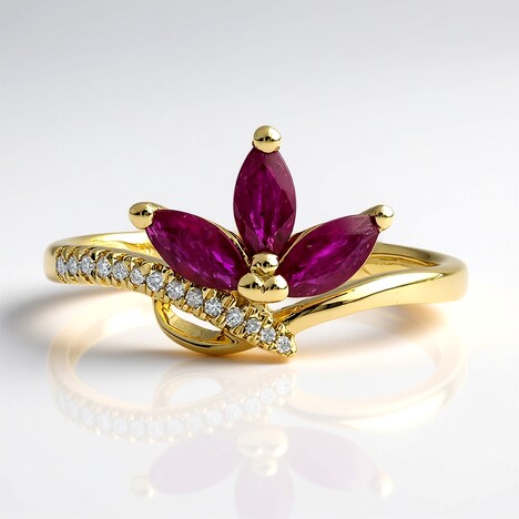 Anello in oro con Rubino Mozambico AAA