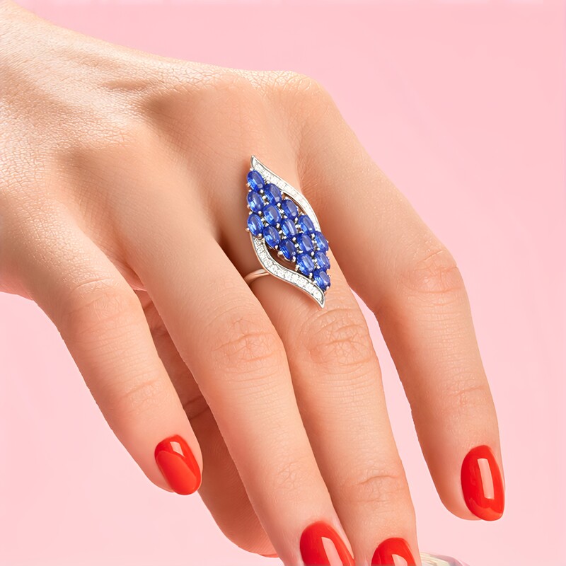 Anillo en plata con Cianita de Nepal