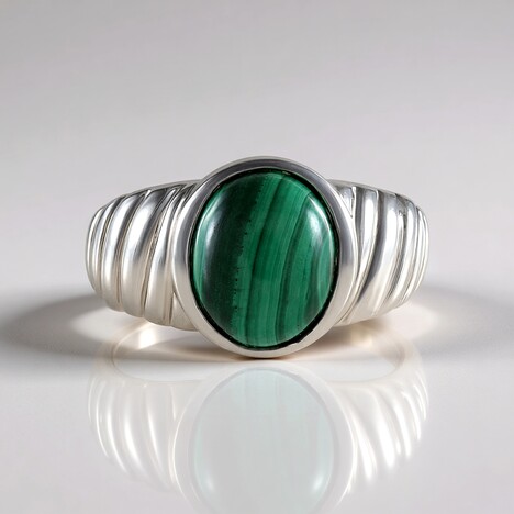 Anello in argento con Malachite