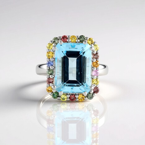 Anello in argento con Topazio Blu Cielo
