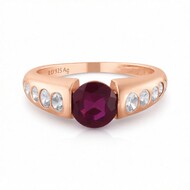 Anillo en plata con Rubí de Madagascar (de Melo Essence)