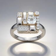 Zilveren ring met een witte topaas (Adela Silber)