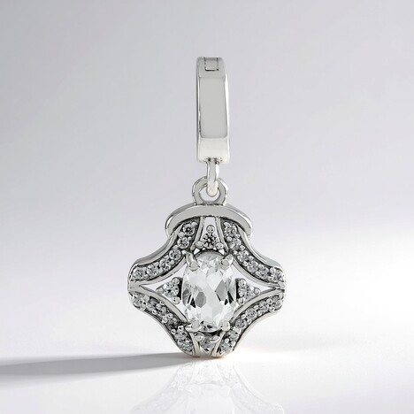 Ciondolo in argento con Petalite