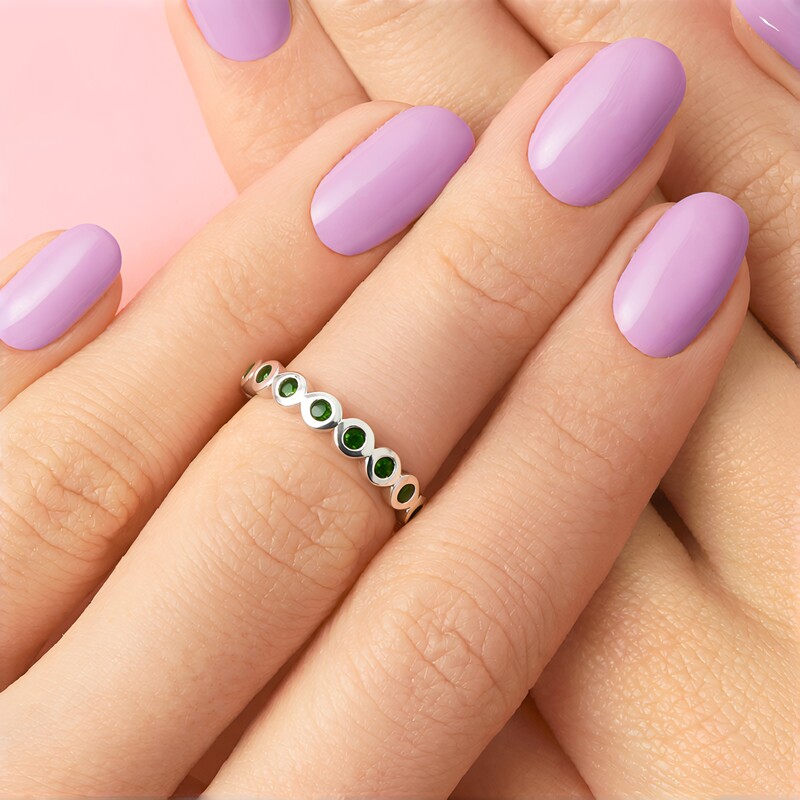 Anillo en plata con Diópsido de Rusia