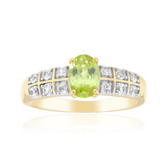 Gouden ring met een Capelinha sfeen