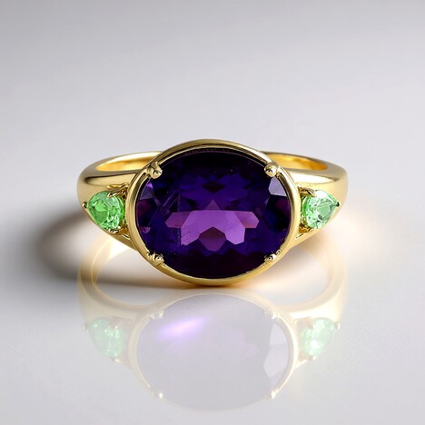 Anello in oro con Ametista Siberiana (Adela Gold)