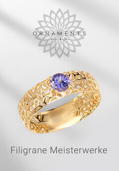 Ornaments by de Melo