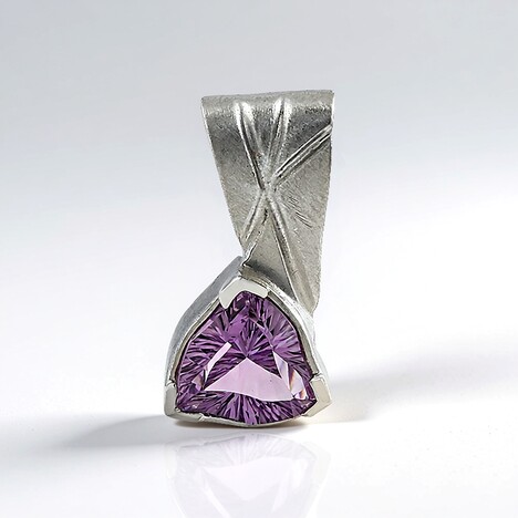 Ciondolo in argento con Ametista (MONOSONO COLLECTION)