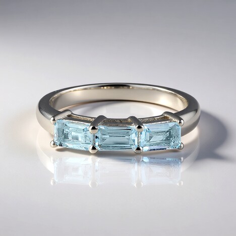 Anello in argento con Topazio Blu Cielo