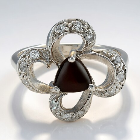 Bague en argent et Œil-de-tigre rouge