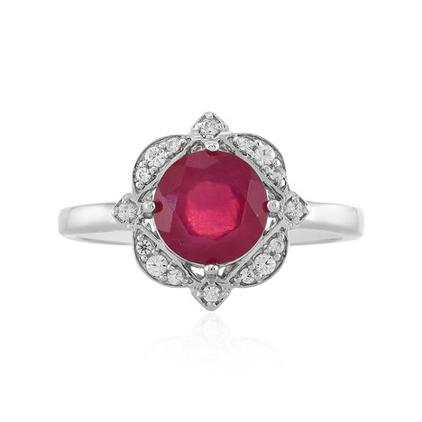 Anello in argento con Rubino del Madagascar