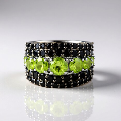 Anello in argento con Peridoto