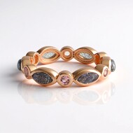 Anillo en plata con Labradorita rosa de Maniry