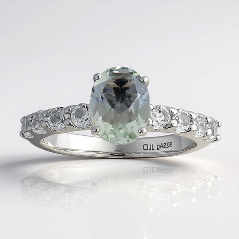 Anello in argento con Ametista Verde