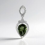 Ciondolo in argento con Moldavite