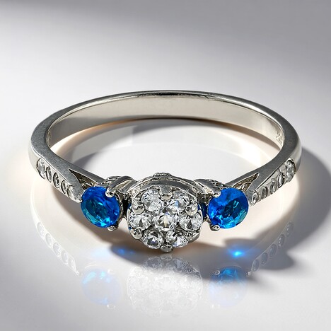 Anello placcato in platino con Apatite Blu Neon