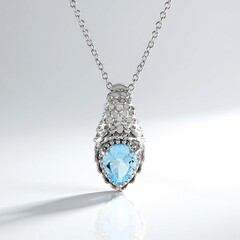 Collana in argento con Topazio Blu Cielo