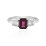 Zilveren ring met een magenta granaat