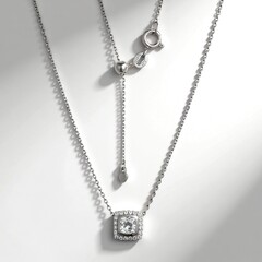 Collana in argento con Topazio Bianco (Adela Silber)