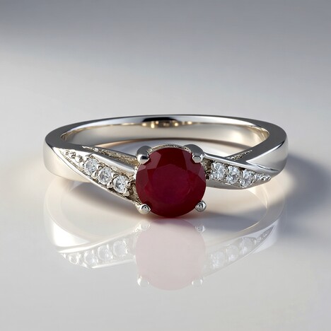 Anello in argento con Rubino del Madagascar