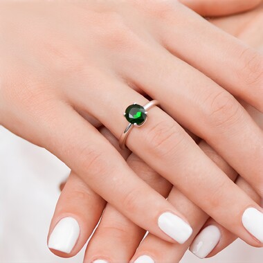 Anello in argento con Diopside Russo