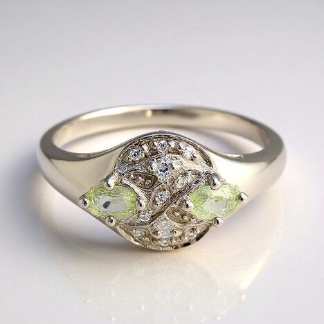 Anello placcato in platino con Tormalina Cuprian
