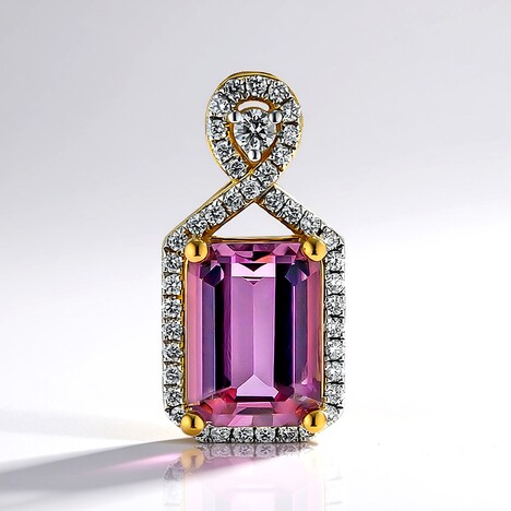 Ciondolo in oro con Diasporo Rosa (AMAYANI)