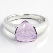 Anillo en plata con Amatista