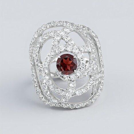 Anello in argento con Granato Mozambico