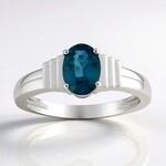 Bague en argent et Kyanite verte