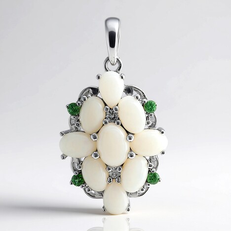 Ciondolo in argento con Opale Bianco