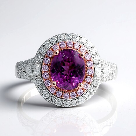 Anello in oro con Granato Malaya (CIRARI)