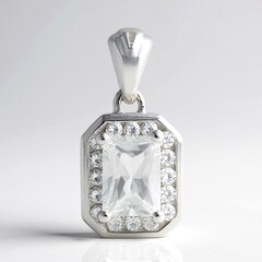 Ciondolo in argento con Danburite