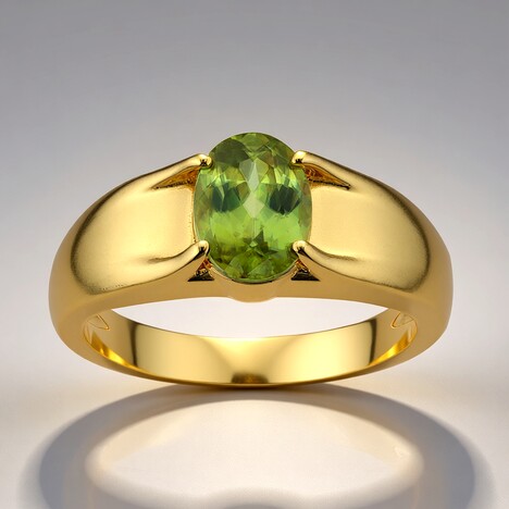 Anello in oro con Sfene Capelinha