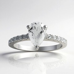 Anello in argento con Topazio Bianco